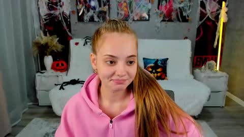 MelanieAlves online show from 10/30/25, 06:30