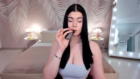 Melanie online show from 01/27/25, 03:18