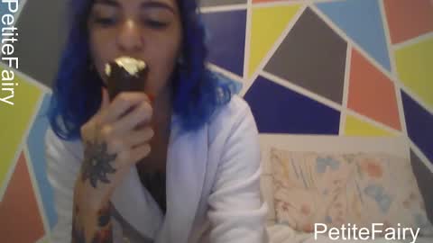 Snapshot of melaniefairy chatting on 02/23/25, 08:28 Melanie online show from 02/23/25, 08:28