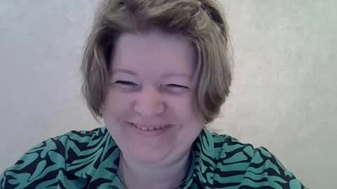 melaniefeys online show from 05/25/26, 07:03