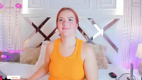 Snapshot of melanieklaus2 chatting on 06/09/26, 02:06 MELANIE online show from 06/09/26, 02:06