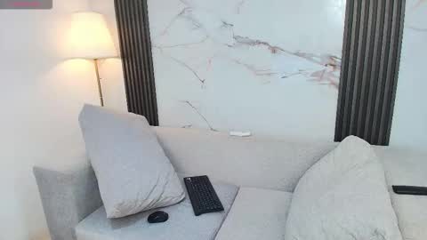 Snapshot of melaniepatton chatting on 11/08/25, 12:27 Melanie online show from 11/08/25, 12:27