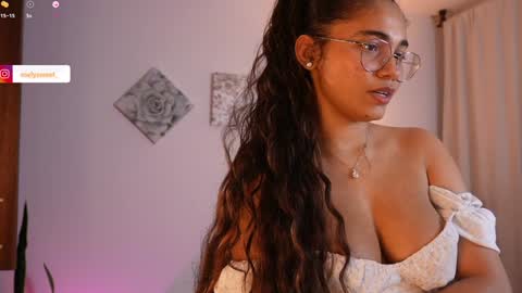 Snapshot of melanieryann_ chatting on 01/07/25, 06:38 Ig melysweet   online show from 01/07/25, 06:38