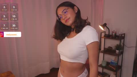 Snapshot of melanieryann_ chatting on 09/25/25, 10:52 Ig melysweet   online show from 09/25/25, 10:52