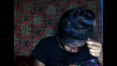 melanih online show from 11/13/25, 05:01