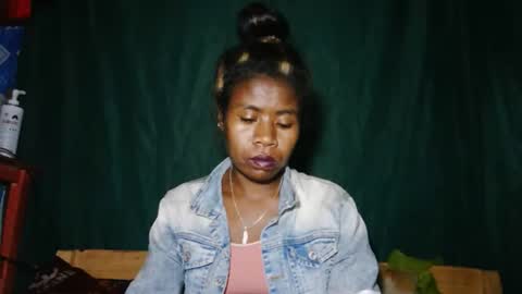 melanih online show from 05/24/26, 03:39