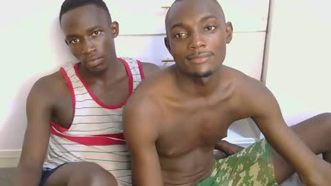 Snapshot of melanin_hotguys chatting on 03/04/25, 10:13 MEDDY AND Faizal online show from 03/04/25, 10:13