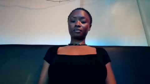 Snapshot of melanintoyz chatting on 01/03/25, 09:05 Melanin Toyz online show from 01/03/25, 09:05