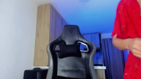 melannia_hills online show from 03/12/25, 07:57