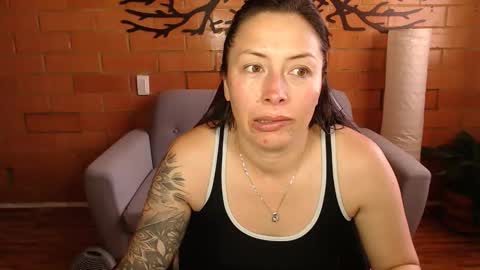 Melanny online show from 05/10/26, 12:21