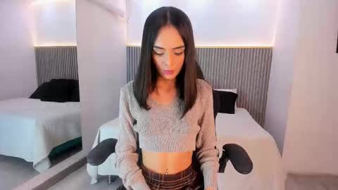 melany_hoffman online show from 10/11/25, 09:24