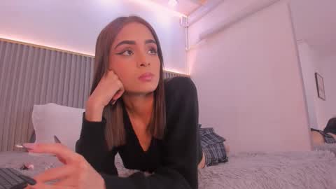 melany_hoffman online show from 11/16/25, 09:31