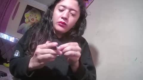 Snapshot of melany_isabella chatting on 04/29/26, 10:27 melany online show from 04/29/26, 10:27