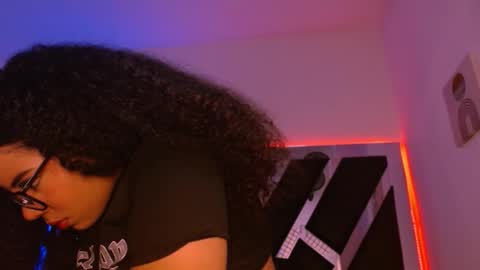 Snapshot of melany_tylor chatting on 12/02/25, 12:43 melany tylor online show from 12/02/25, 12:43