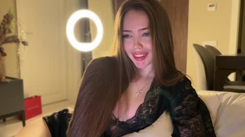 Snapshot of melanybunny chatting on 12/10/24, 05:44 Adel online show from 12/10/24, 05:44