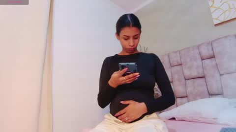 Melany online show from 05/04/26, 01:07