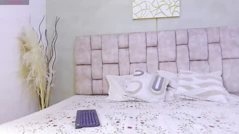Melany online show from 05/07/26, 01:38