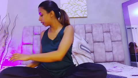 Melany online show from 06/02/26, 01:13