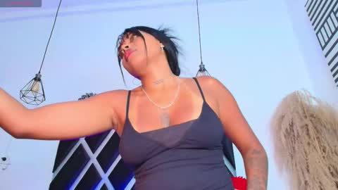 Snapshot of melanyy_miller chatting on 10/06/25, 10:18 melanny online show from 10/06/25, 10:18