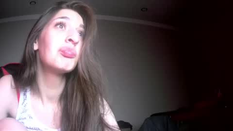Snapshot of melena_caramel chatting on 06/01/26, 07:04 melena_caramel online show from 06/01/26, 07:04