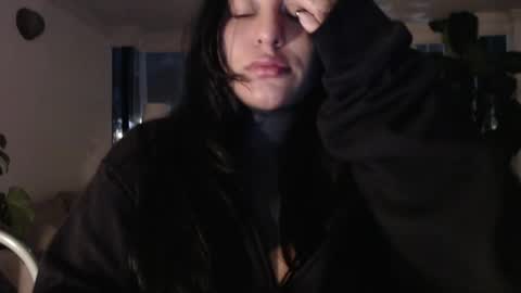 Snapshot of melgy_ chatting on 05/10/26, 04:39 Mel online show from 05/10/26, 04:39