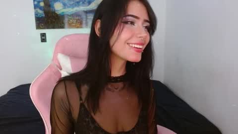 Snapshot of melhoneymoon chatting on 10/02/25, 01:56 Mel online show from 10/02/25, 01:56