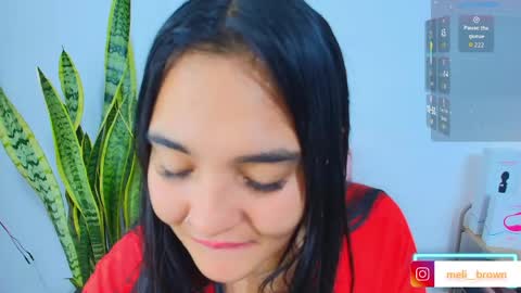    Independent model online show from 05/02/26, 05:51