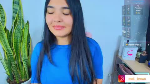    Independent model online show from 05/07/26, 11:54