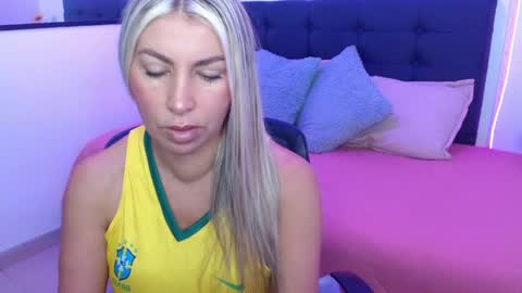 Snapshot of meliissa_xxxx chatting on 06/08/26, 02:28 Melissa online show from 06/08/26, 02:28