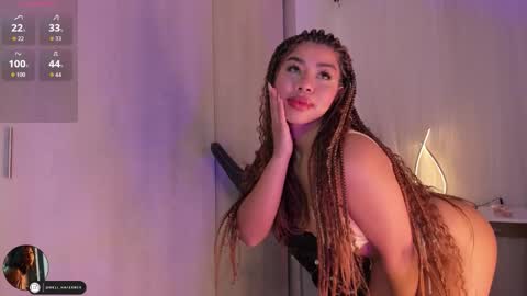 Snapshot of melina_ferrer1 chatting on 11/27/25, 12:40 EI online show from 11/27/25, 12:40