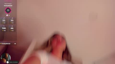 Snapshot of melina_ferrer1 chatting on 02/28/26, 01:56 EI online show from 02/28/26, 01:56