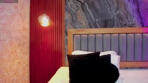 Snapshot of melinacruzz chatting on 02/21/26, 08:10 Mel online show from 02/21/26, 08:10