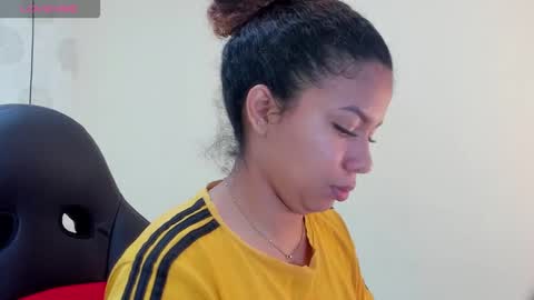 M E L I N A  online show from 11/01/25, 12:18