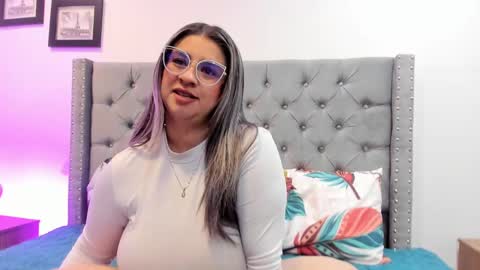 Melinda online show from 01/23/25, 01:24