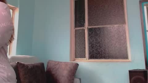 Melinda online show from 12/16/25, 01:16