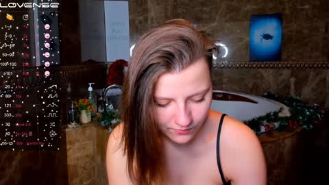 Melinda online show from 12/30/24, 01:26