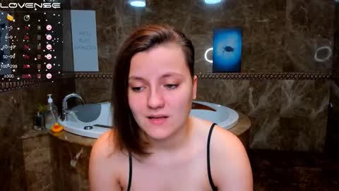 Melinda online show from 10/01/25, 01:11