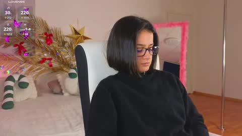 Victoria online show from 01/04/25, 01:21