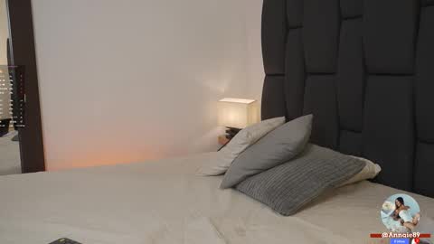 On vacation until Monday online show from 11/21/25, 12:04