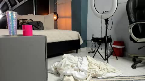 melissa_23_ online show from 11/11/25, 11:43