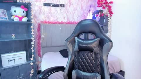 Snapshot of melissa___saenz chatting on 05/26/26, 12:23 melissa___saenz online show from 05/26/26, 12:23