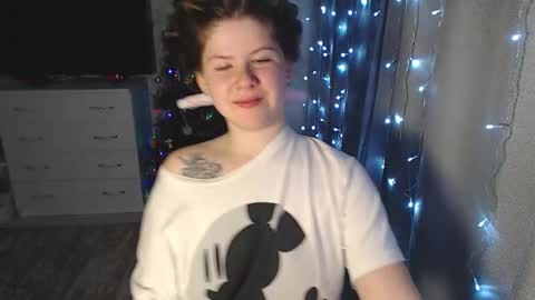 Snapshot of melissa__ray chatting on 12/30/24, 10:34 Melissa  Ray online show from 12/30/24, 10:34