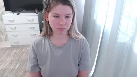 Snapshot of melissa__ray chatting on 01/23/25, 08:36 Melissa  Ray online show from 01/23/25, 08:36