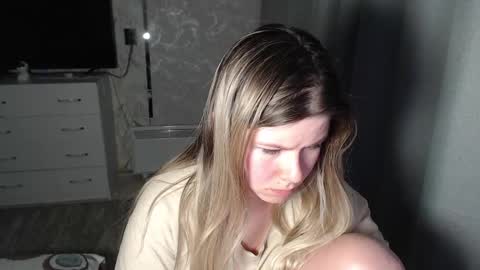 Snapshot of melissa__ray chatting on 02/12/25, 05:37 Melissa  Ray online show from 02/12/25, 05:37