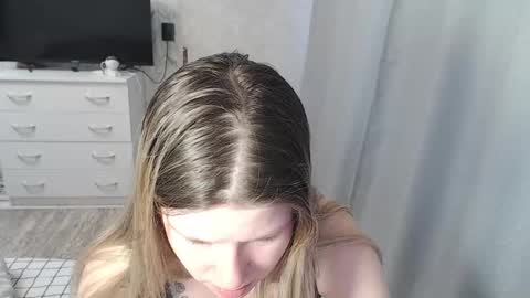 Snapshot of melissa__ray chatting on 02/28/25, 02:53 Melissa  Ray online show from 02/28/25, 02:53