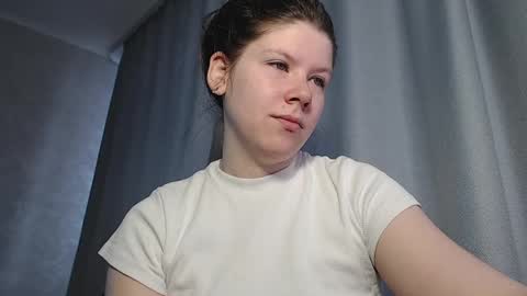 Snapshot of melissa__ray chatting on 03/01/25, 03:32 Melissa  Ray online show from 03/01/25, 03:32