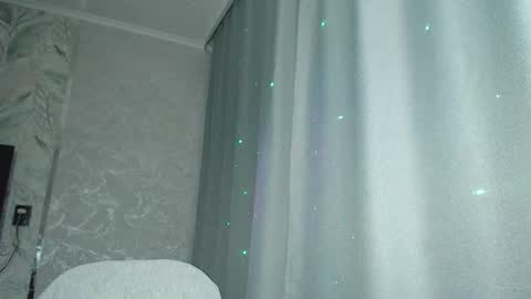Snapshot of melissa__ray chatting on 03/06/25, 05:43 Melissa  Ray online show from 03/06/25, 05:43