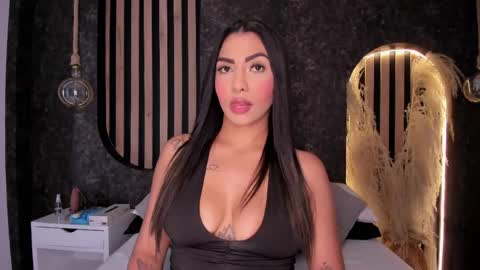 Snapshot of melissa__saenz_ chatting on 04/26/26, 03:26 M E L I S S A online show from 04/26/26, 03:26
