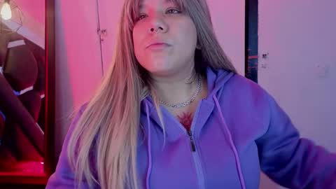 Snapshot of melissa_adamsxxx chatting on 06/03/26, 11:35 Lissa online show from 06/03/26, 11:35