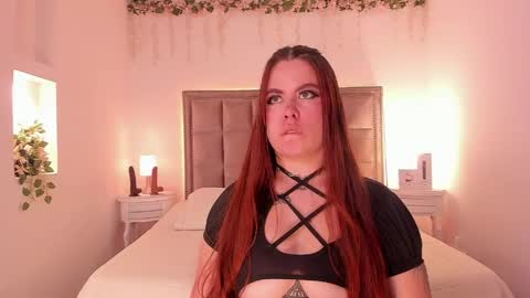 melissa_es online show from 05/05/26, 05:21